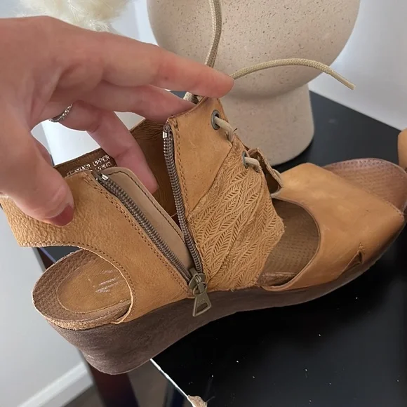 Miz Mooz leather wedges - Picture 3 of 4